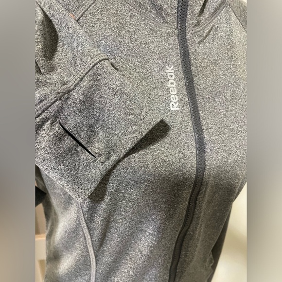 Reebok Gray Women's zip up Dri Fit Jacket SZ Medium - Picture 4 of 6
